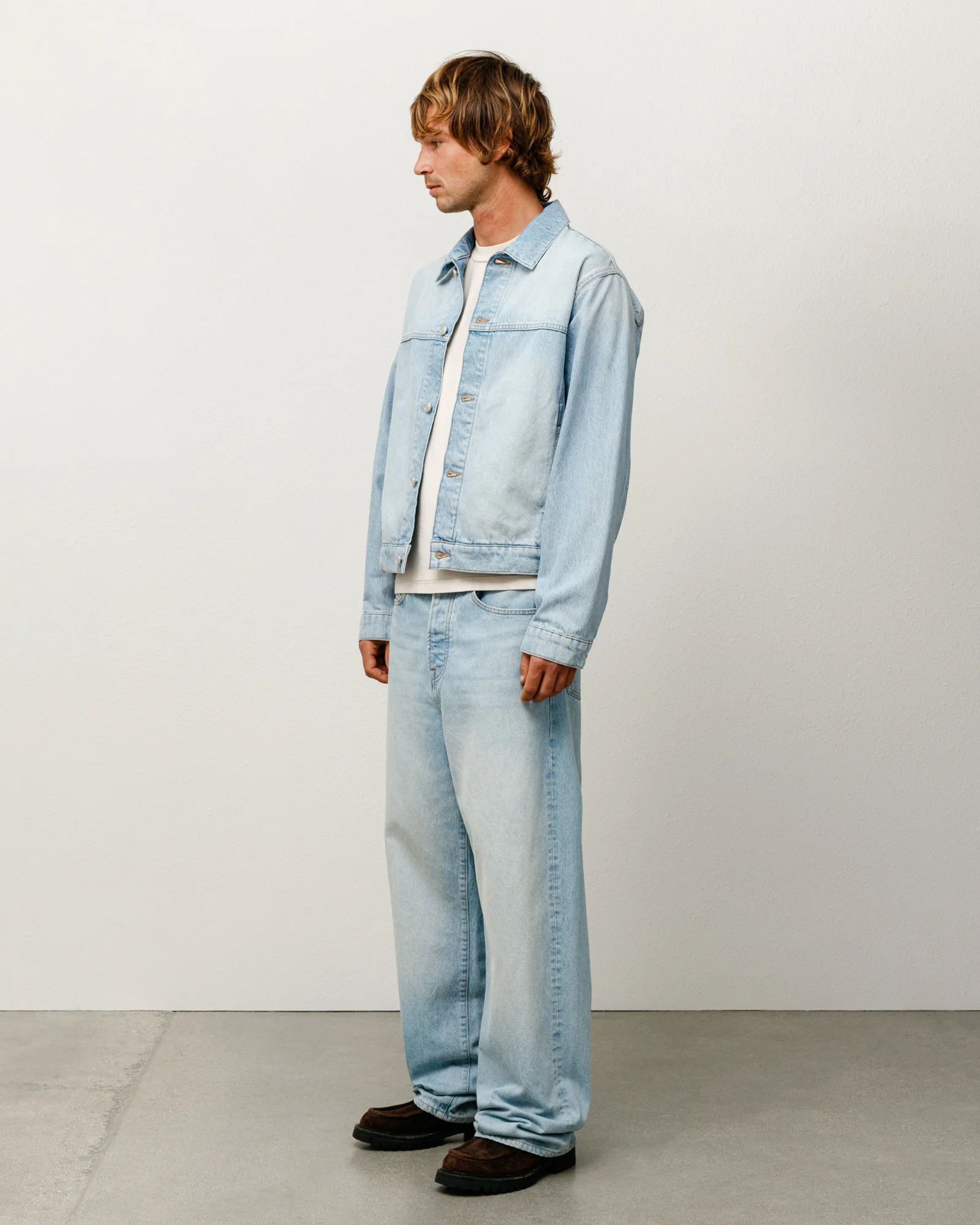 DENIM TRUCKER JACKET - Image 3