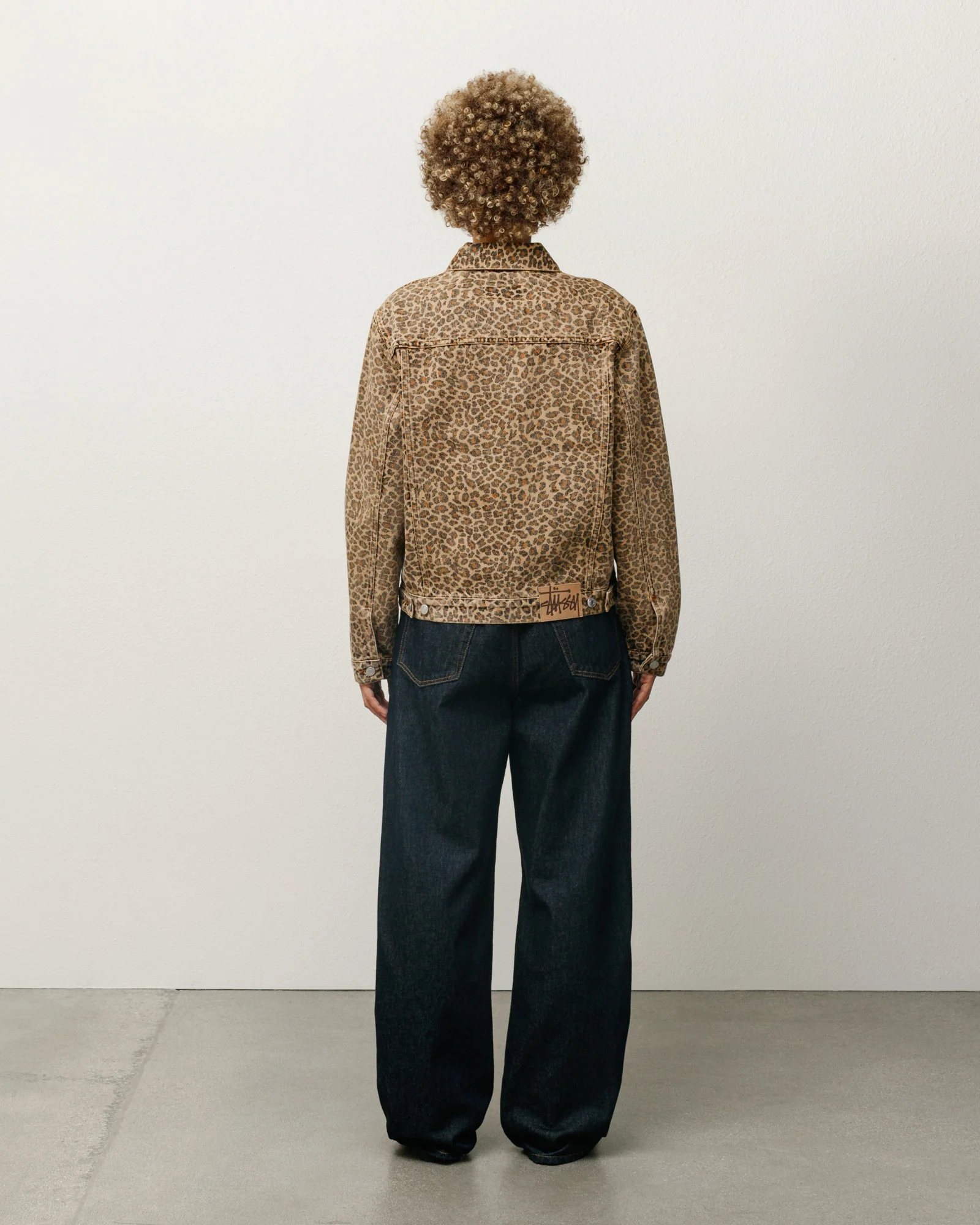 DENIM TRUCKER JACKET - Image 5