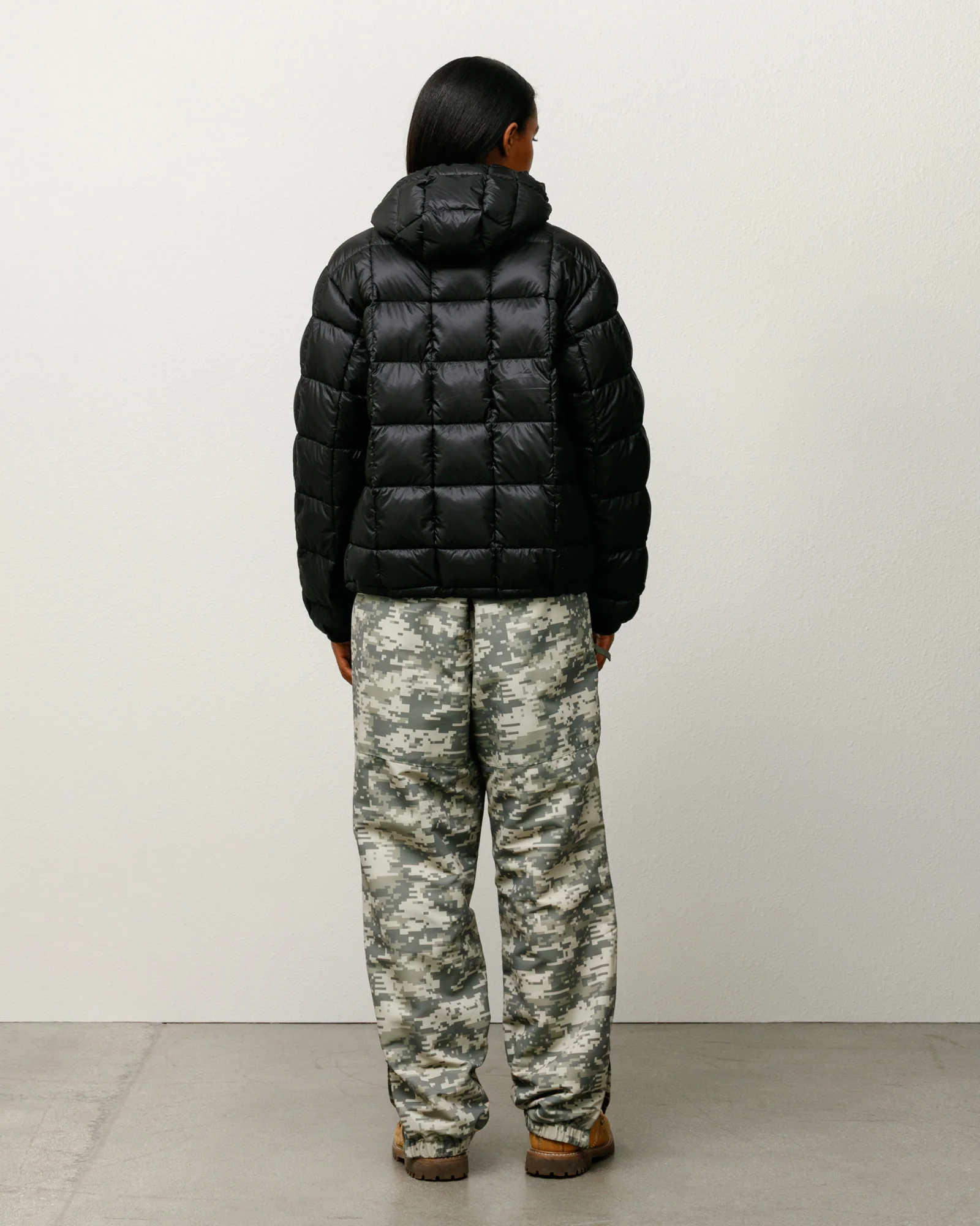 MIDWEIGHT HOODED PUFFER - Image 4