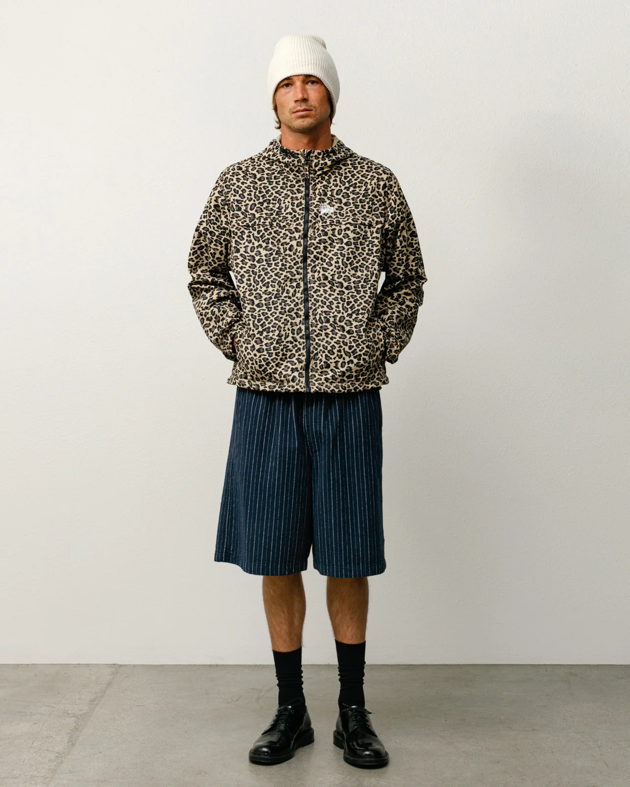 LIGHTWEIGHT HOODED JACKET