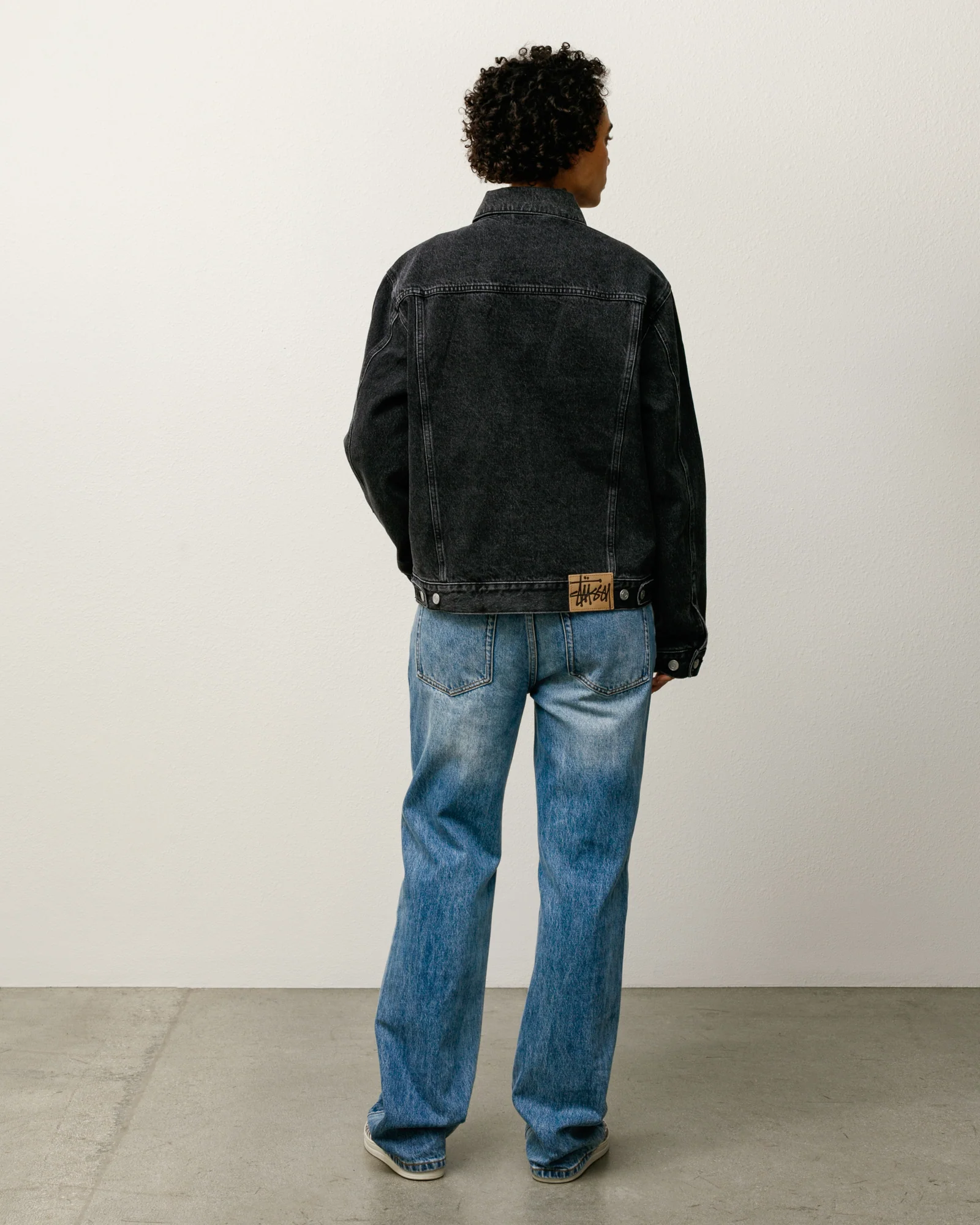 LINED DENIM TRUCKER JACKET - Image 7