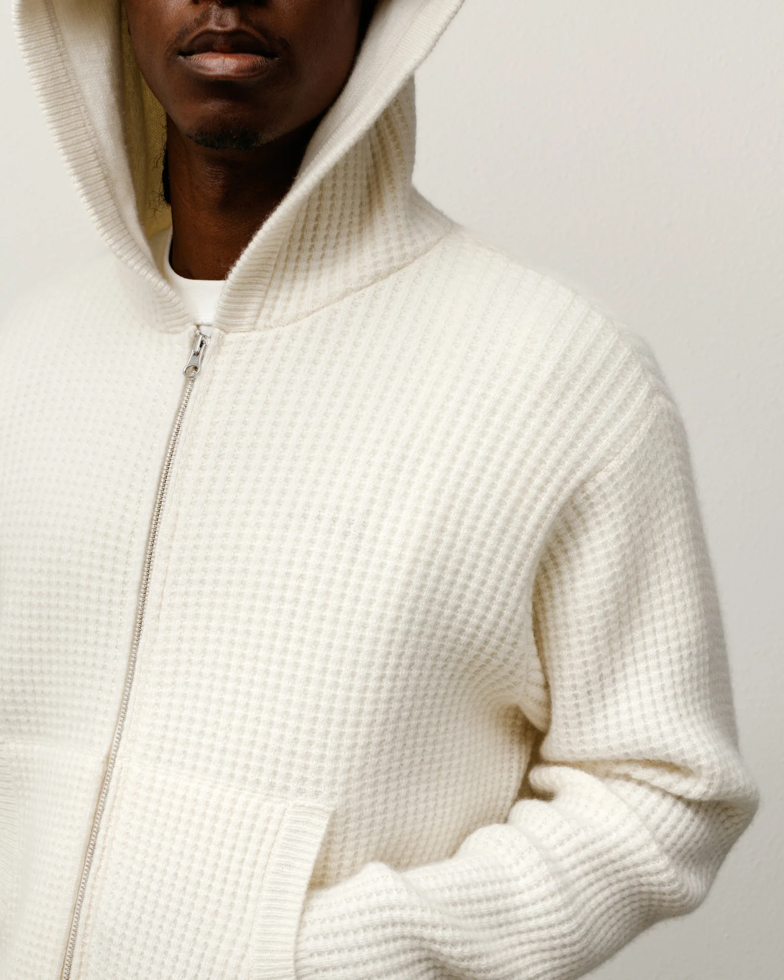 WAFFLE CASHMERE ZIP HOOD SWEATER - Image 4