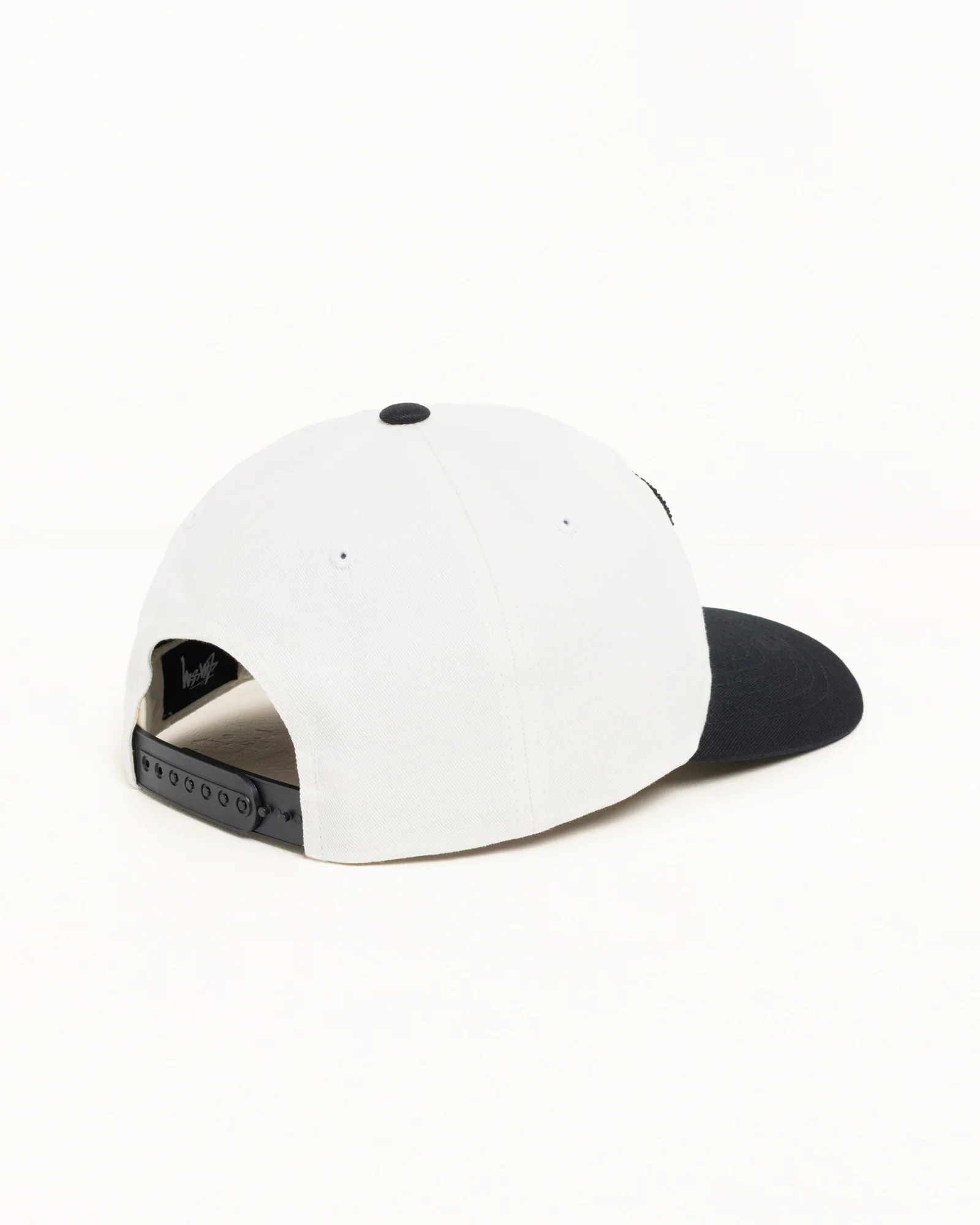 CHENILLE S SNAPBACK CAP - Image 3