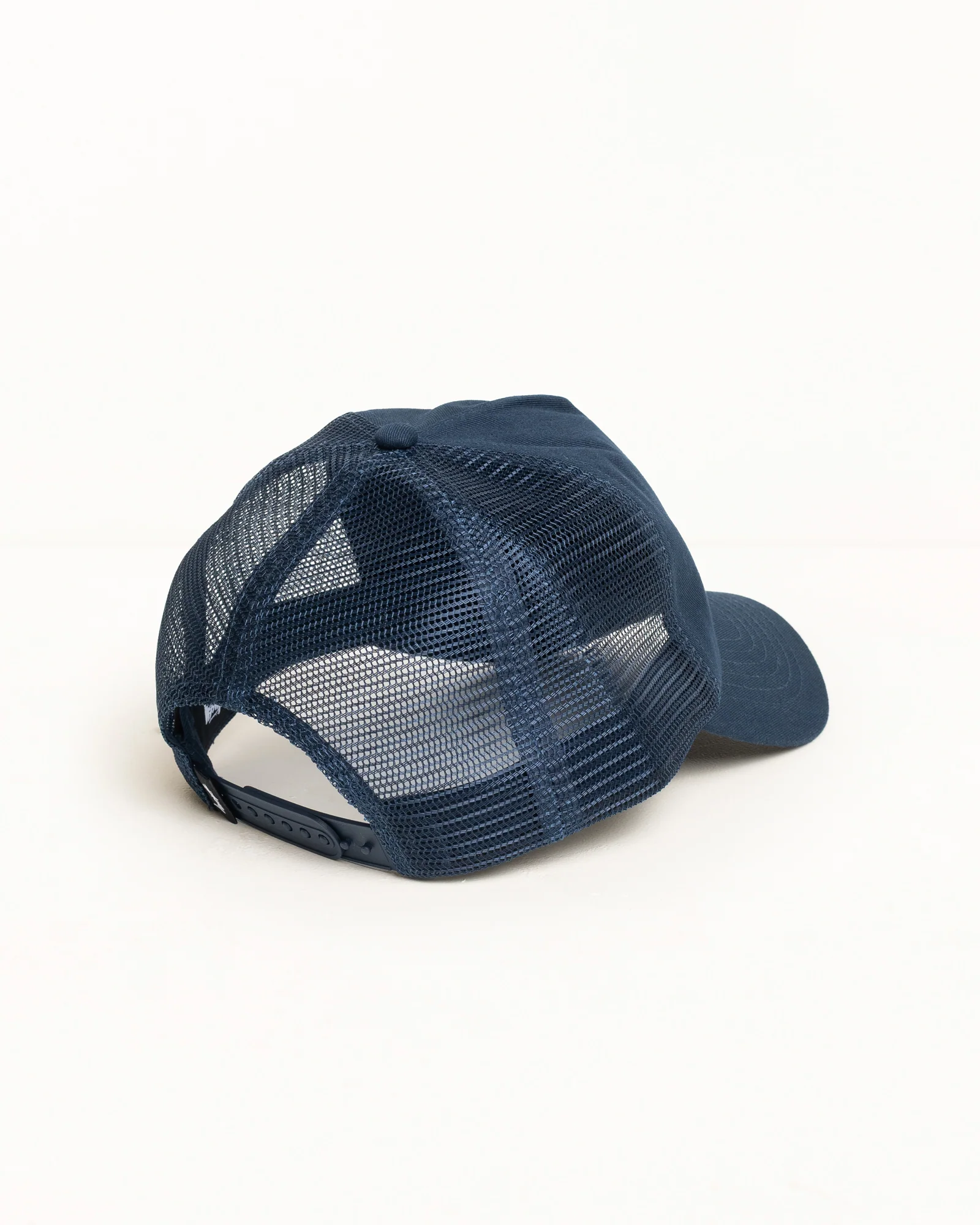 S CROWN TRUCKER - Image 3
