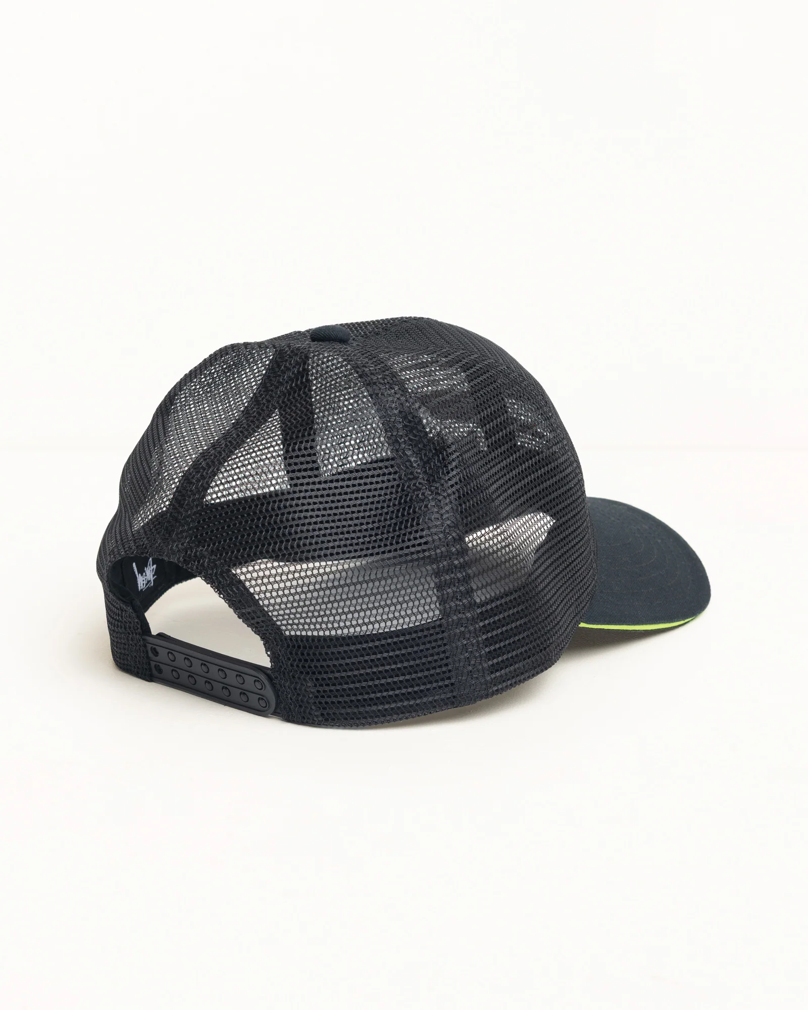 MOTO S MESH TRUCKER - Image 3